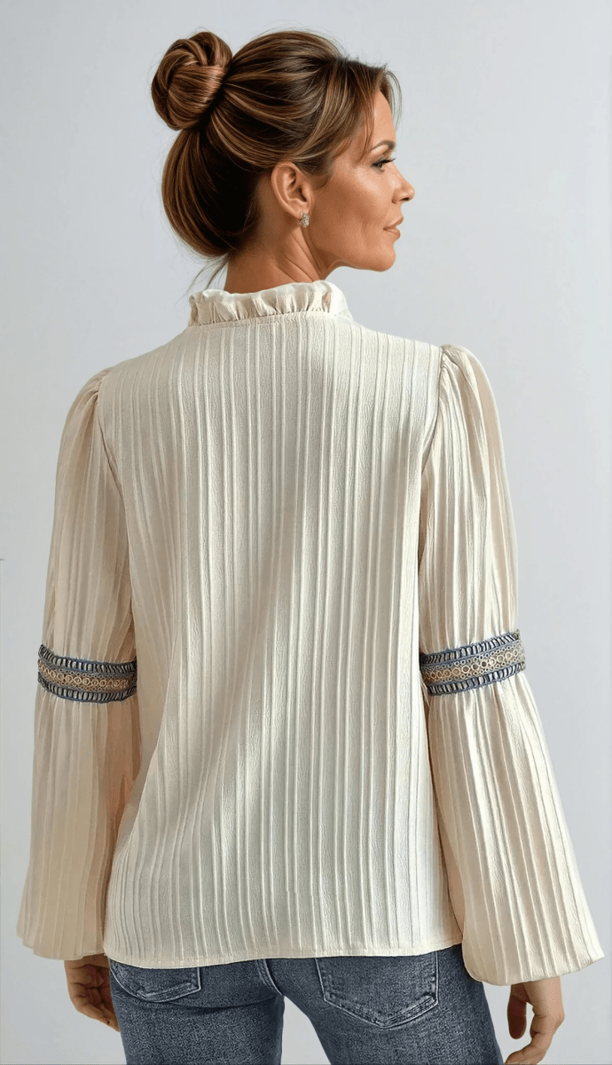 KINSLEY | LUXURIOUS V-NECK BLOUSE